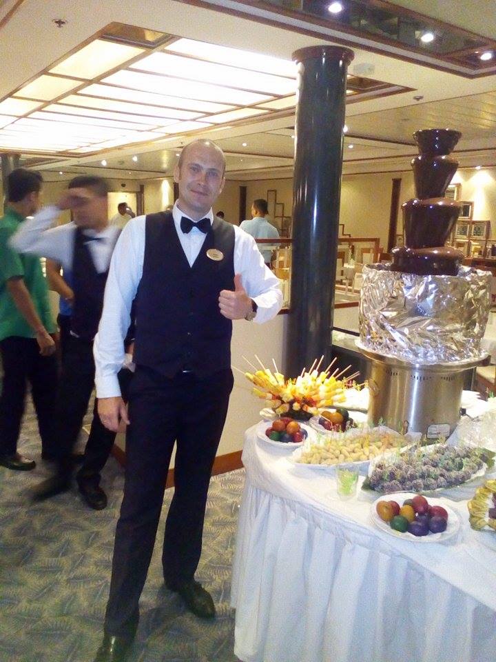 Антон Кузнецов, Dining Room Waiter, Thomson Cruises
